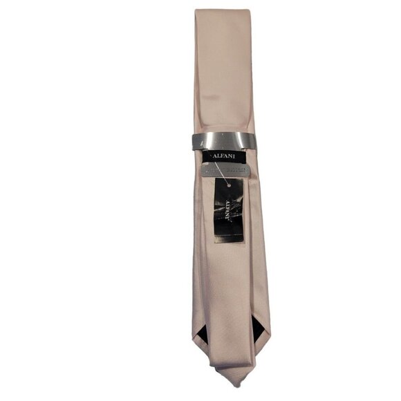 MEN'S Alfani Designer Tie.  New With Tags.  $55 - Picture 2 of 4